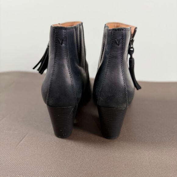 Vionic Black Weather Resisitant Bootie Black Leather Pull On Ankle Outdoor Sz 11 - Picture 10 of 11
